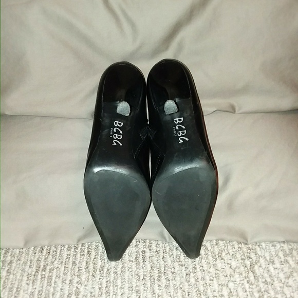 **Excellent Condition** BCBG Ankle Boots - Picture 8 of 8